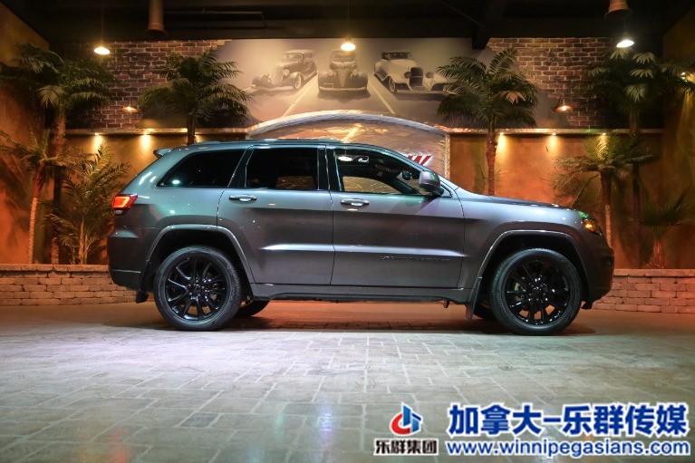 Used-2020-Jeep-Grand-Cherokee-Altitude-SRoof-Nav-Htd-Wheel-Leather-!!-1622912600 (2).jpg