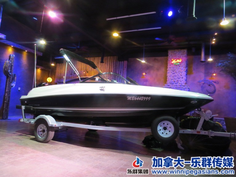 Used-2018-Bayliner-170-Ski-Surf-Fish-Bluetooth-Stereo-Fish-Finder-LOW-HOURS-!!-1.jpg