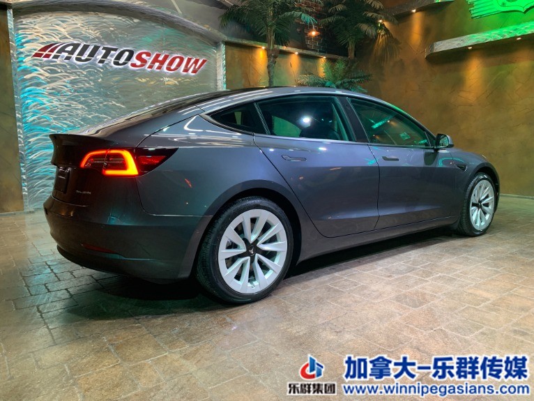 Used-2021-Tesla-Model-3-Long-Range-Pano-Roof-Nav-AS-NEW-ONLY-2k-!!!-1640650512 (13).jpg