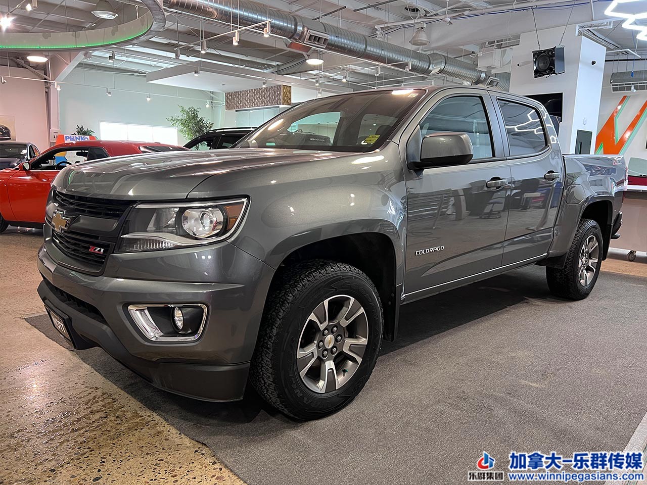 chevrolet_colorado_z71_7037b_2.jpg