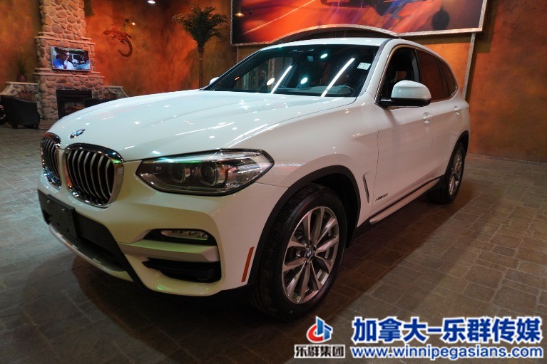 Used-2018-BMW-X3-xDrive30i-39800-Financed!-Pano-Roof-Nav-MUST-SEE!-1648588497 (2).jpg