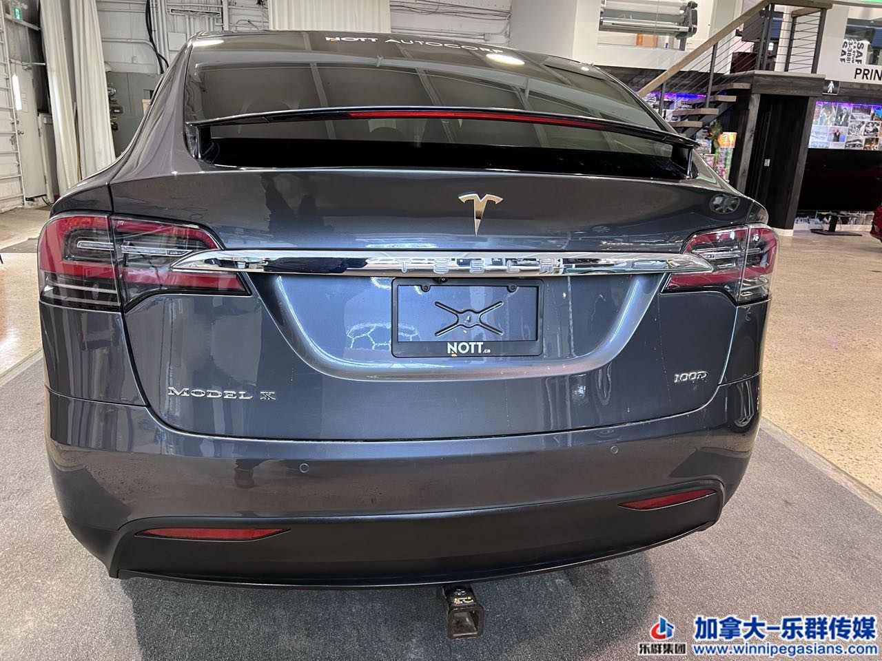 tesla_model_x_7245_15.jpg