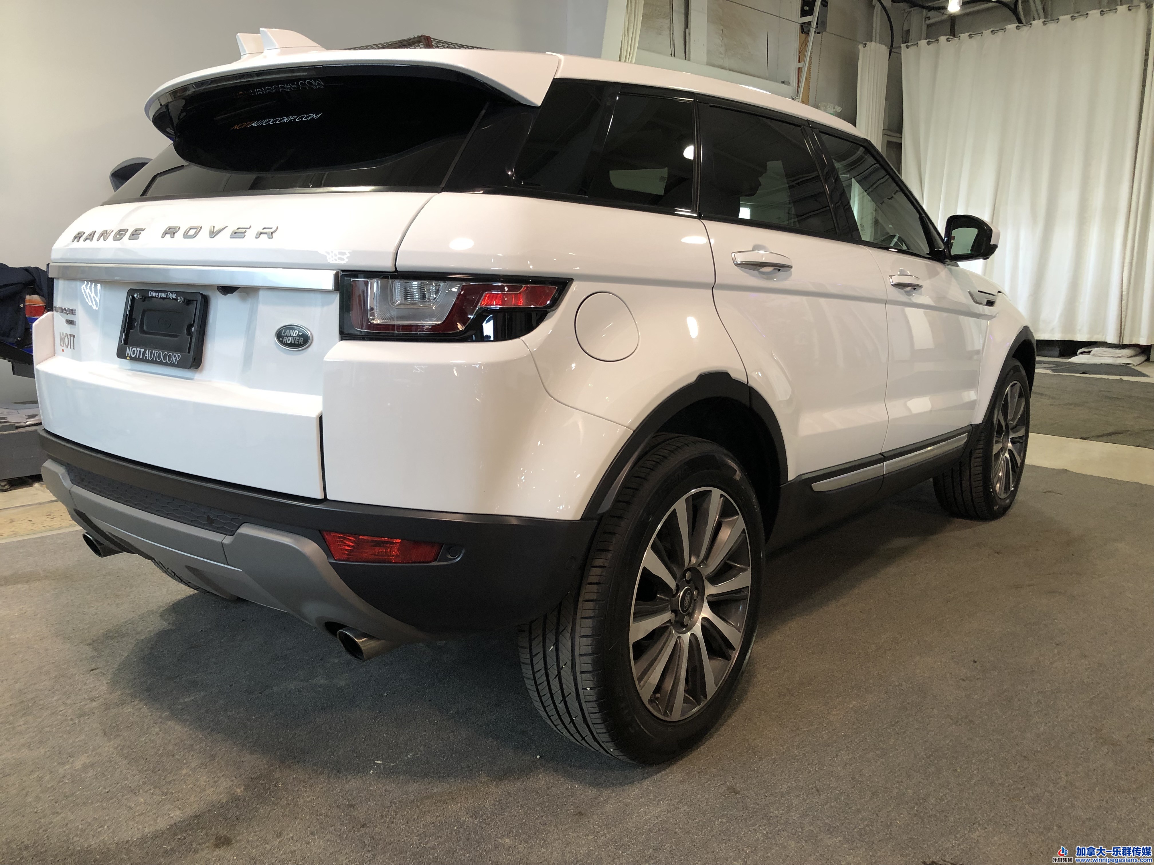 Landrover_evoque_7236_2.JPG