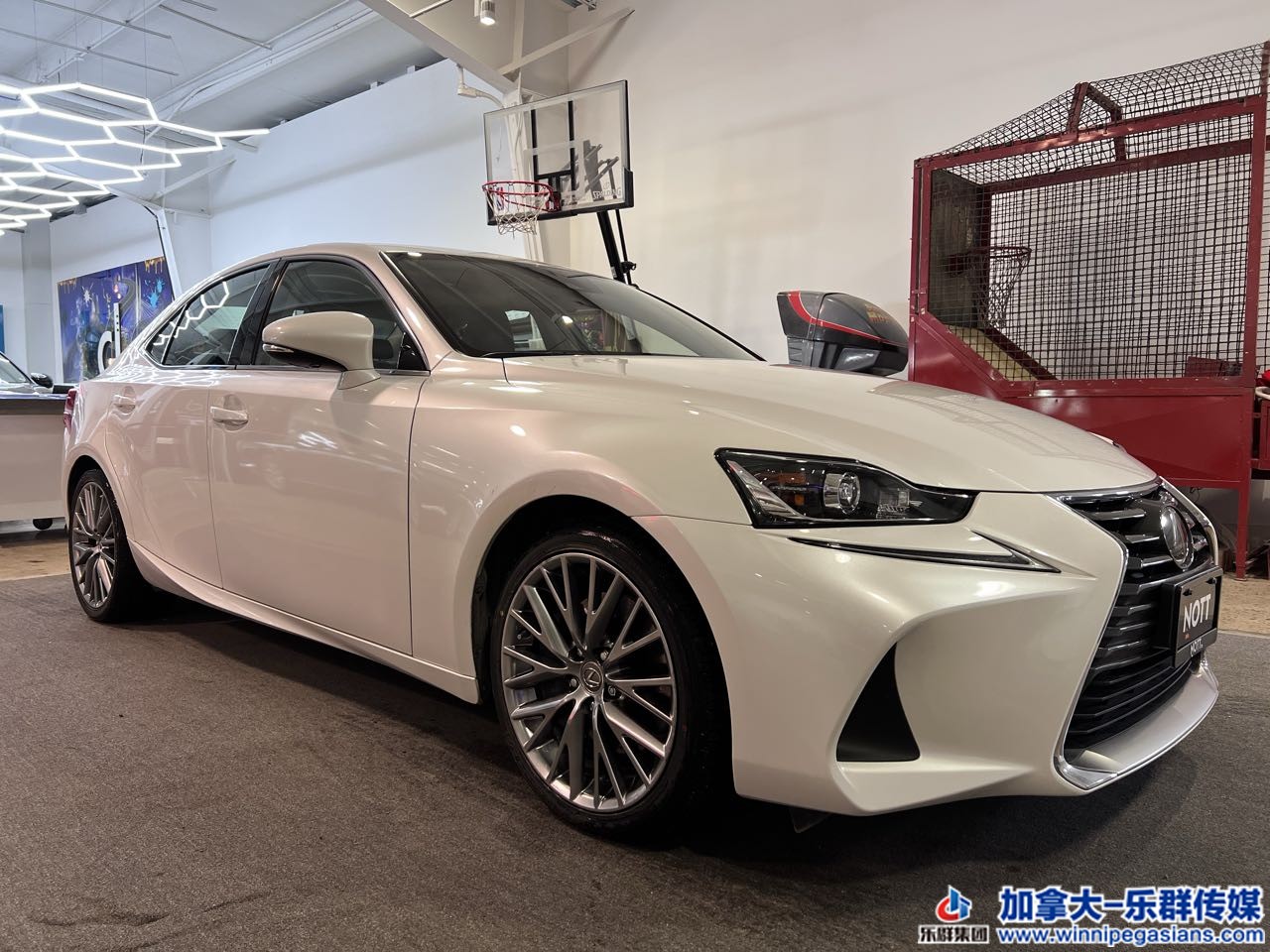 lexus_is300_7269_1.jpg