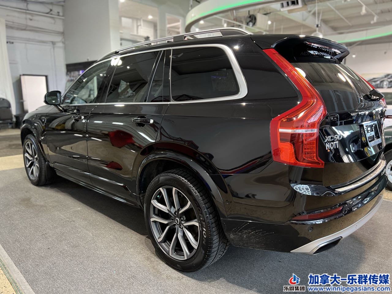 volvo_xc90_7237_17.jpg