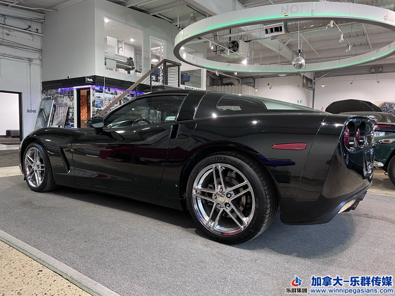 chevr_corvette_c7295_11.jpg