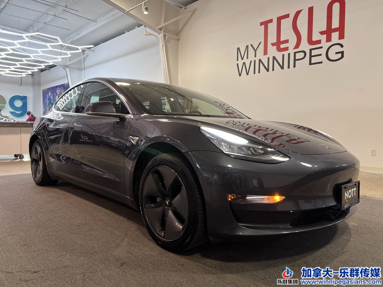 tesla_model3_c7301_2.jpg