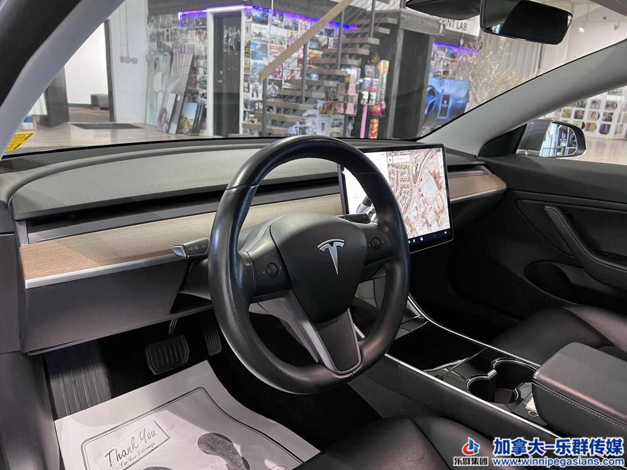 tesla_model3_c7301_6.jpg