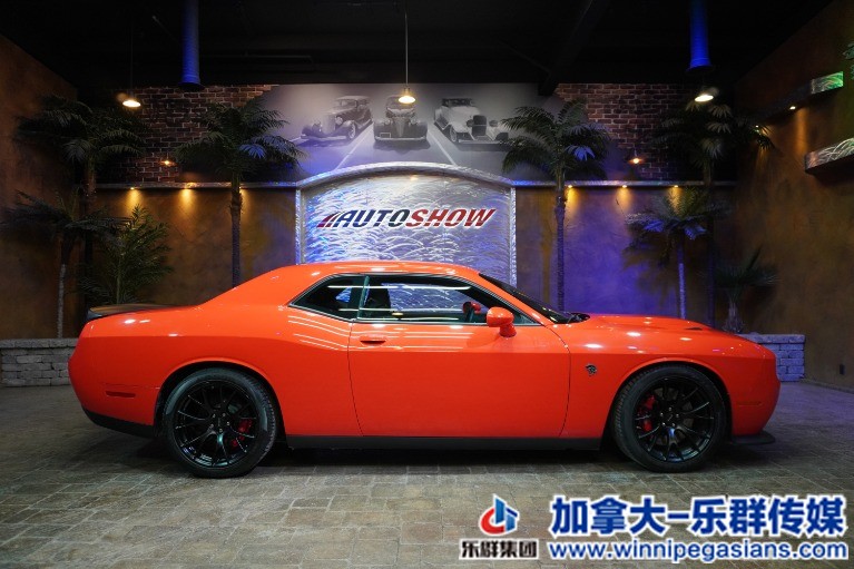 Used-2016-Dodge-Challenger-SRT-Hellcat-707-HP-PRISTINE-ONLY-2900-KMS!!-1653089953 (1).jpg