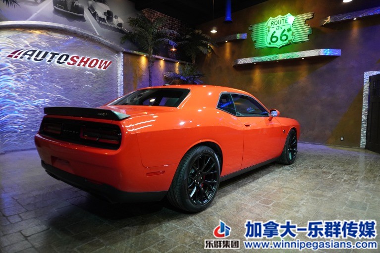 Used-2016-Dodge-Challenger-SRT-Hellcat-707-HP-PRISTINE-ONLY-2900-KMS!!-1653089953 (2).jpg