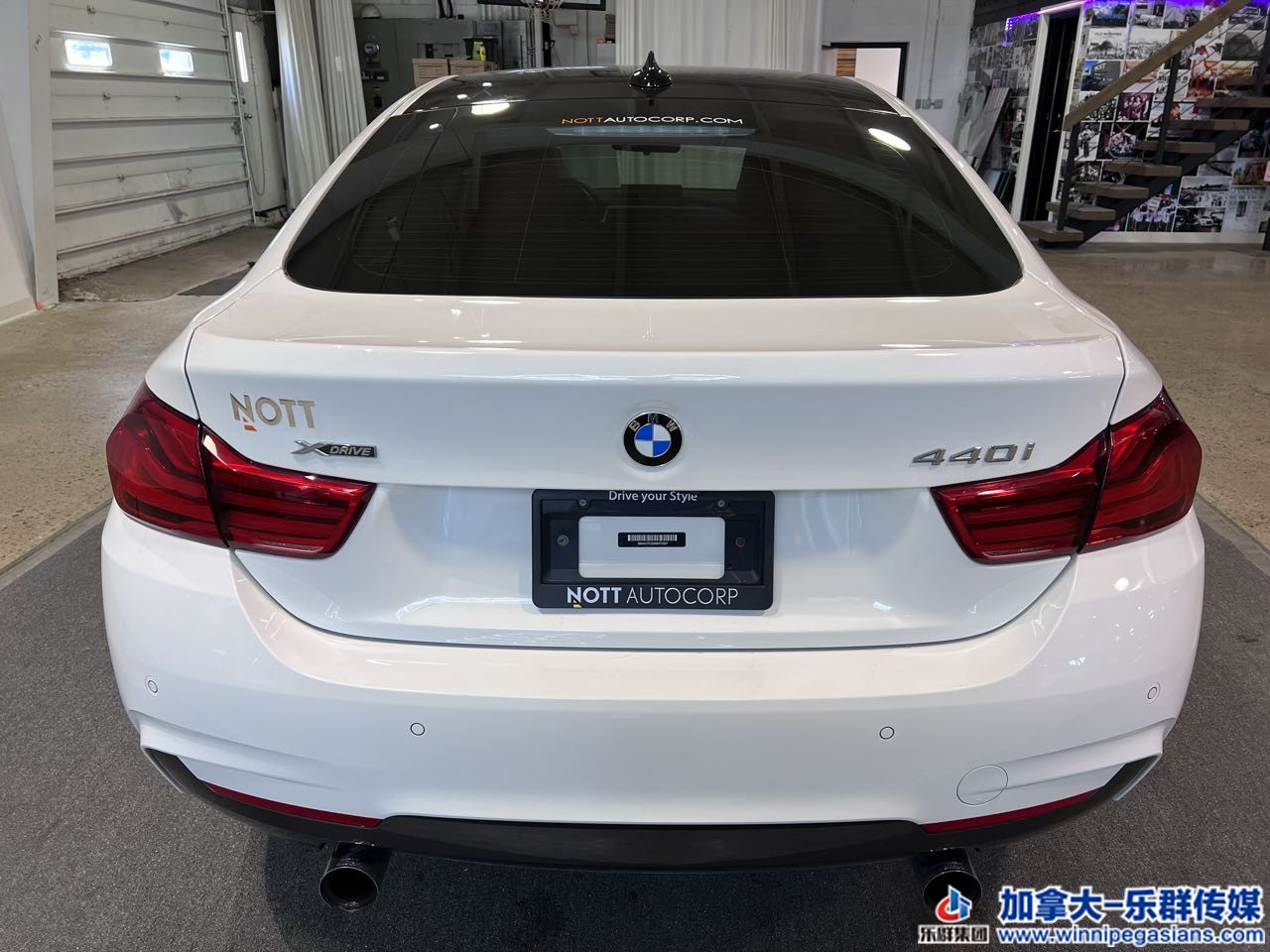 bmw_440i_c7303_16.jpg