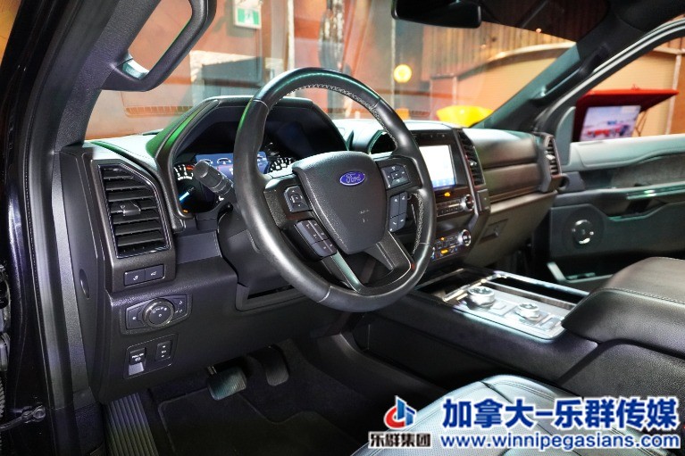 Used-2020-Ford-Expedition-Max-Limited-Edition-8-Pass-Pano-Roof-Nav-AC-Seats-1653.jpg