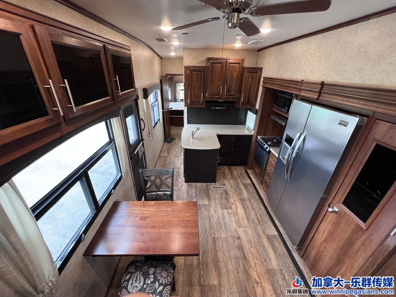 jayco_flqs339_c7314_12.jpg