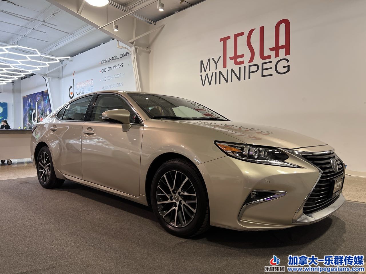 lexus_es350_7285_2.jpg