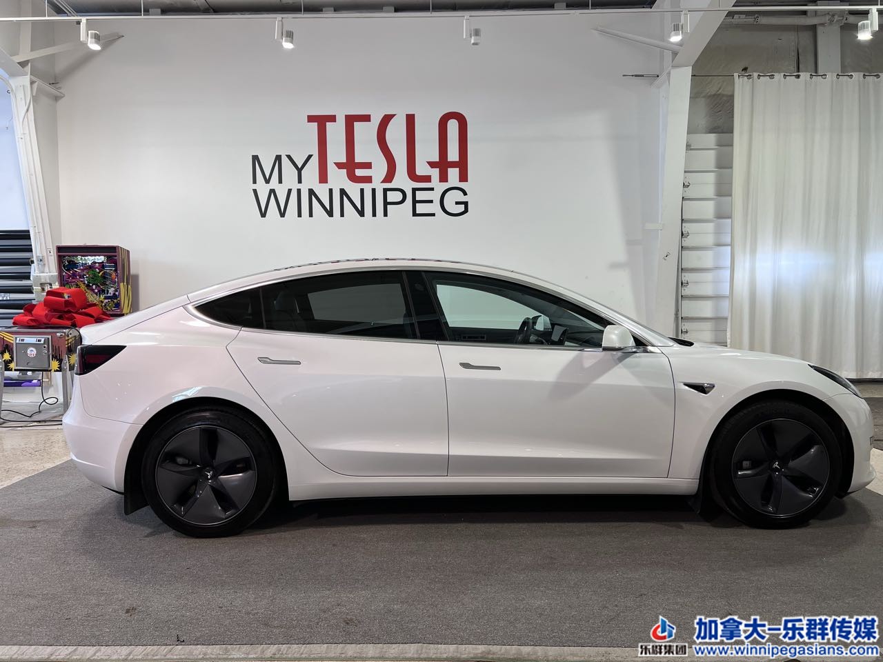 tesla_model3_7278_4.jpg