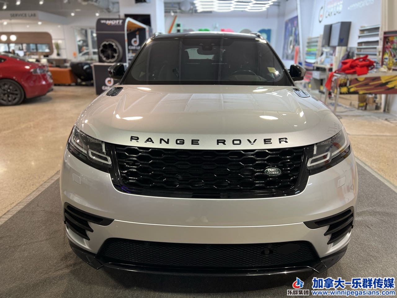 landrpver_velar_7268_4.jpg