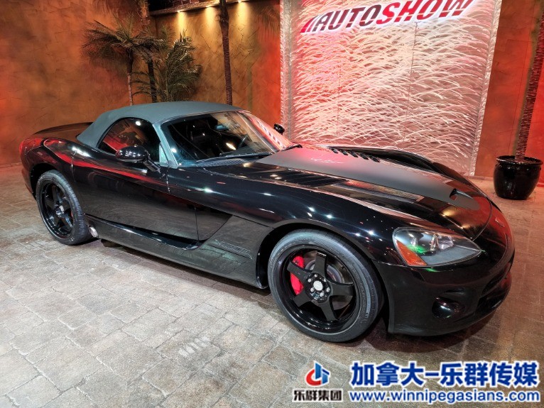 Used-2005-Dodge-Viper-SRT10-500HP-V10-6spd-MT-Convertible-only-45k!-1654561969.jpg