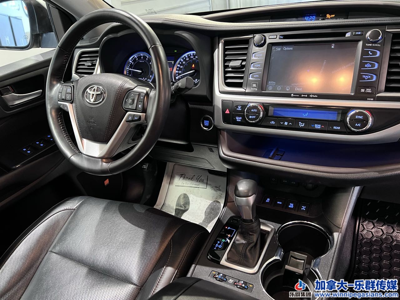 toyota_highlander_7329_15.jpg