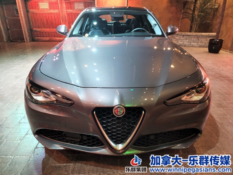 Used-2017-Alfa-Romeo-Giulia-Ti-AWD-20L-Turbo-Pano-Roof-HK-Stereo-Nav-Lthr-!!-165.jpg