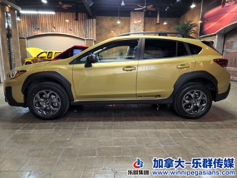 Used-2022-Subaru-Crosstrek-Outdoor-Rare-Pkg-25L!-42600-Financed-!!-1656630588 (2).jpg