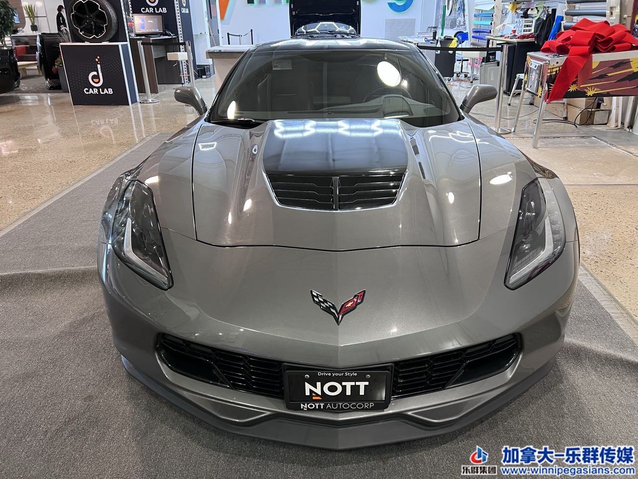 coevrolet_corvettez06_c7324_3.jpg