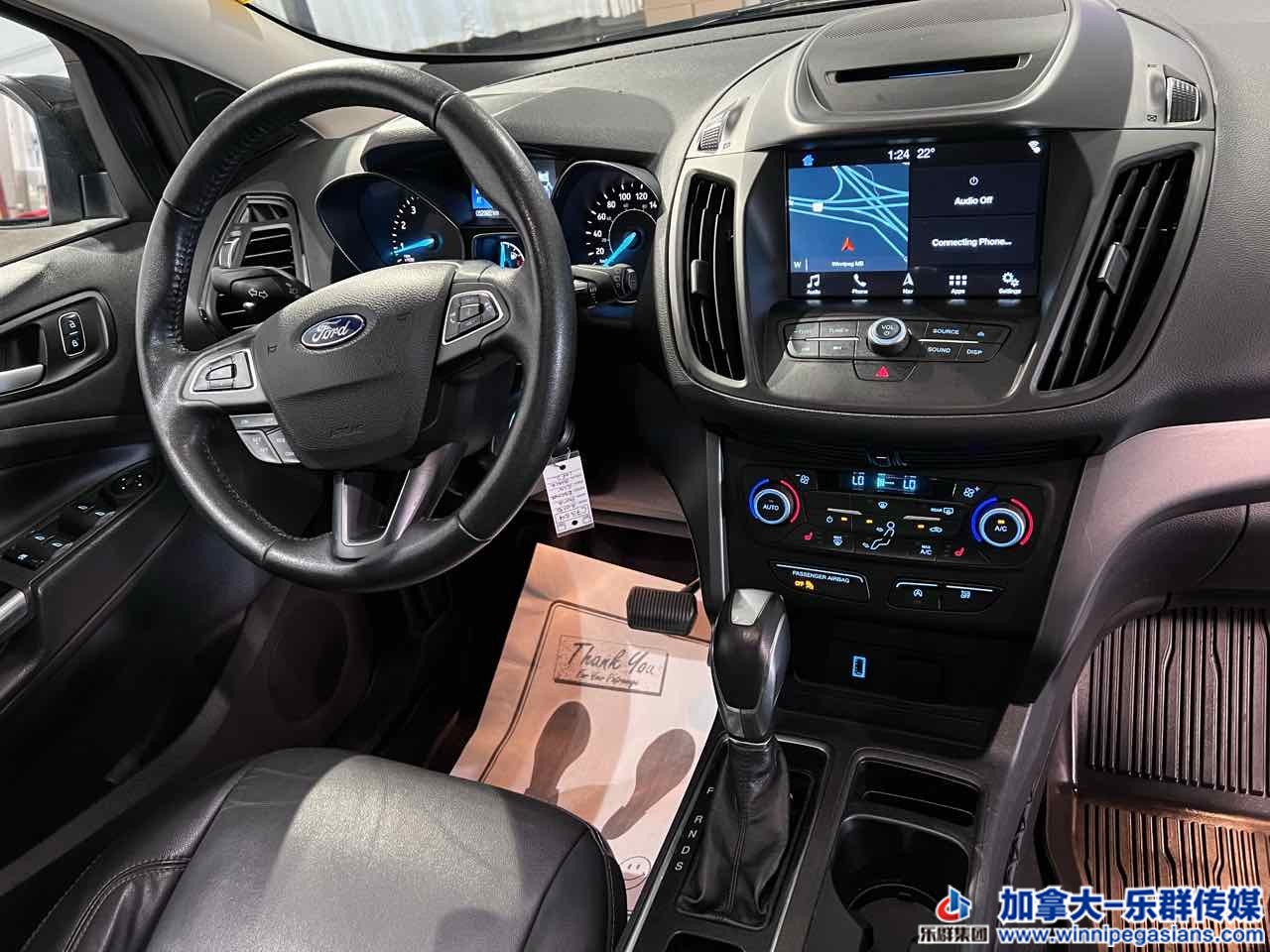 ford_escape_c7354_14.jpg