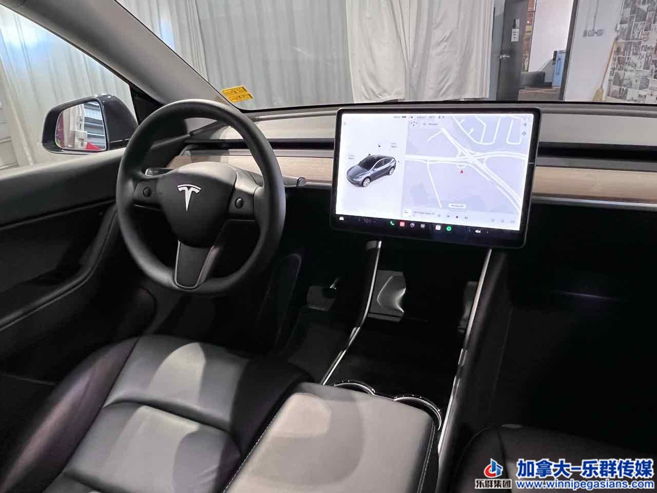 tesla_modely_7342_16.jpg