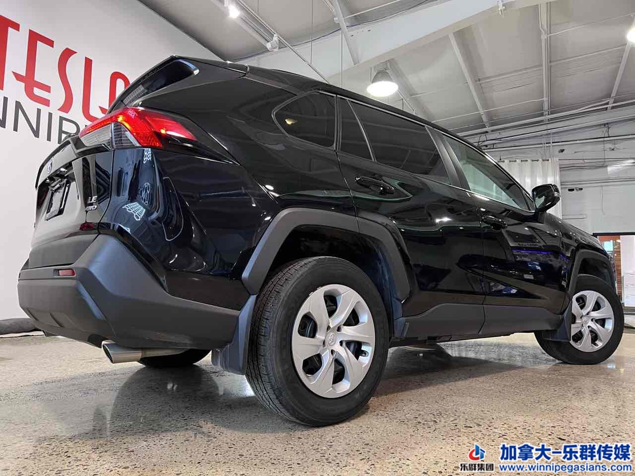 toyota_rav4_7376_6.jpg