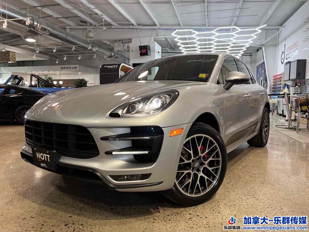 porsche_macan_c7372_1.jpg