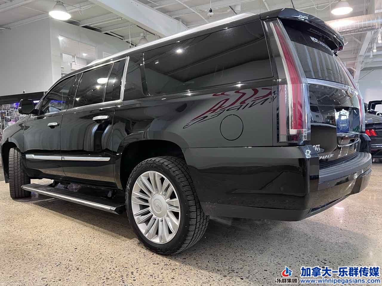 cadillac_escalade_7274(45).jpg