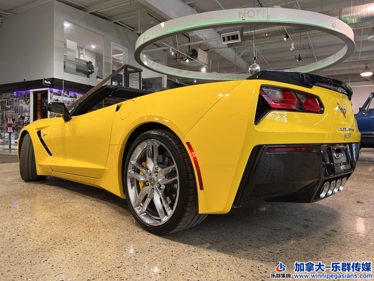 chevrolet_corvette_c7333_5.jpg