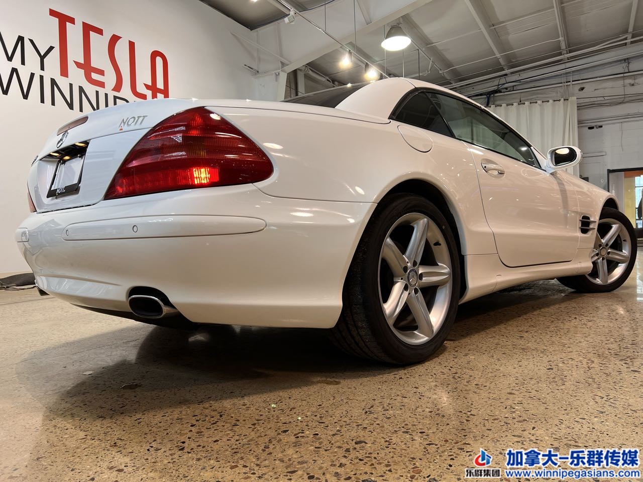 mercedes_benz_sl500_c7385_3.jpg