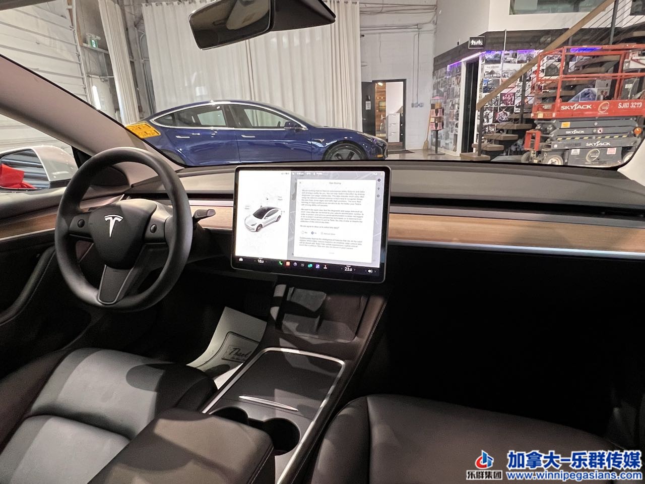 tesla_model3_7360_17.jpg