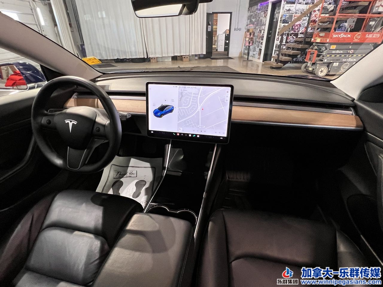 tesla_model3_7363_18.jpg