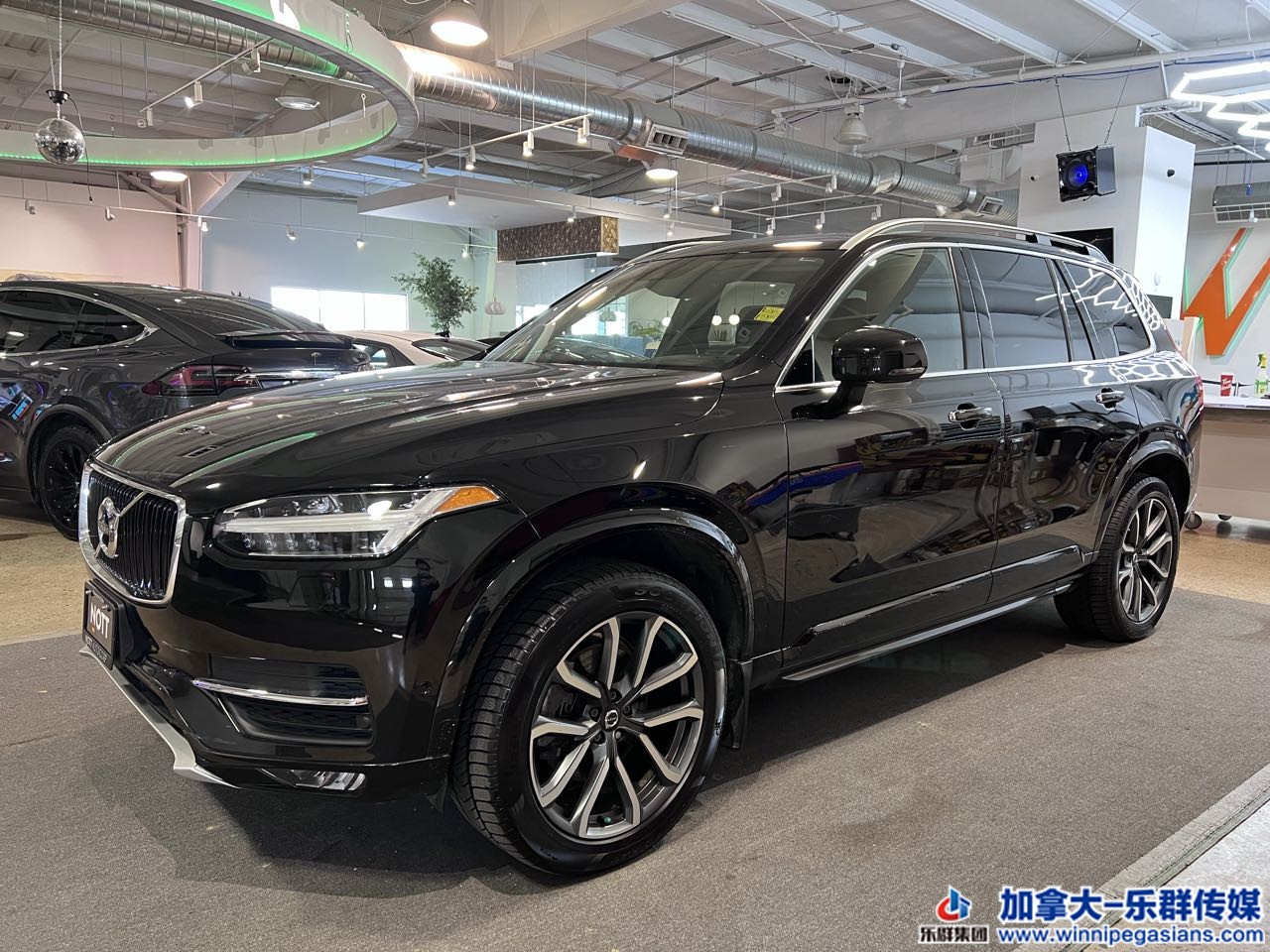 volvo_xc90_7237_2.jpg