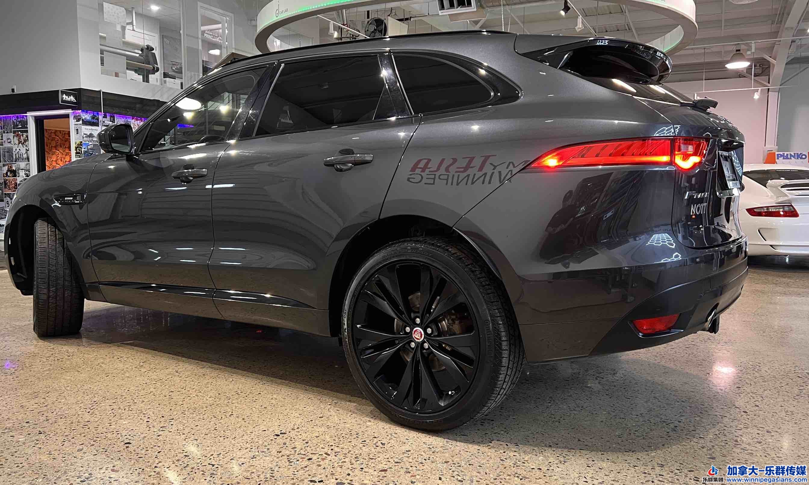 jaguar_fpace_7424_4.jpg