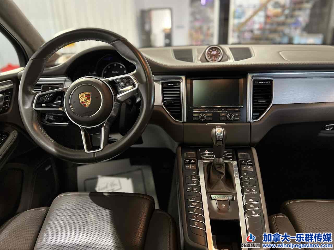 porsche_macan_c7372_19.jpg