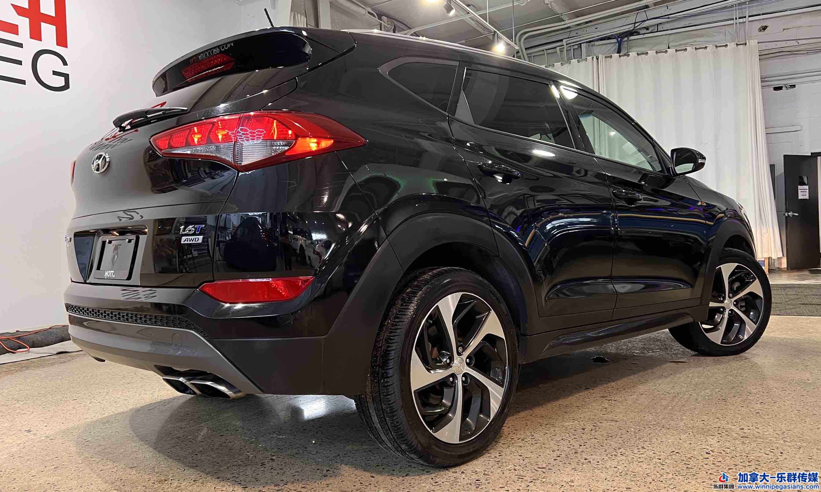 hyundai_tucson_7427_3.jpg