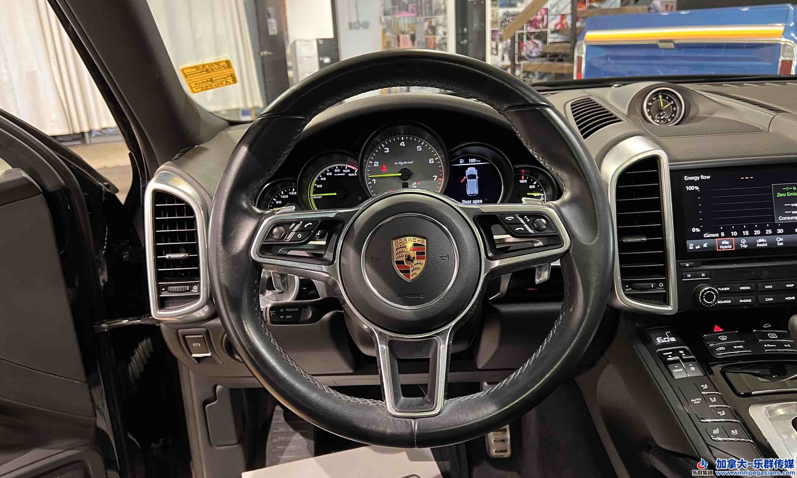 porsche_cayenne_7435_11.jpg