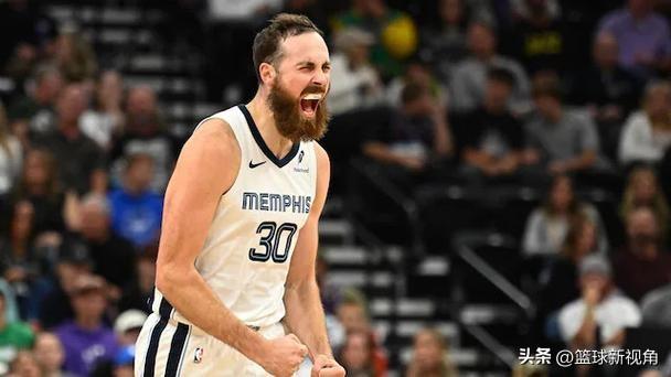 NBA月观察：悄然崛起的10位球员-4.jpg