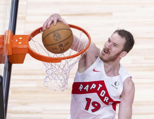 （体育）篮球——NBA常规赛：猛龙胜步行者-9.jpg