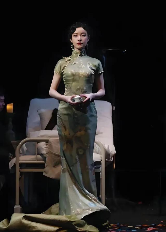 惊艳！内娱80后10位女明星，刘亦菲、赵丽颖上榜，有没有你喜欢的-6.jpg