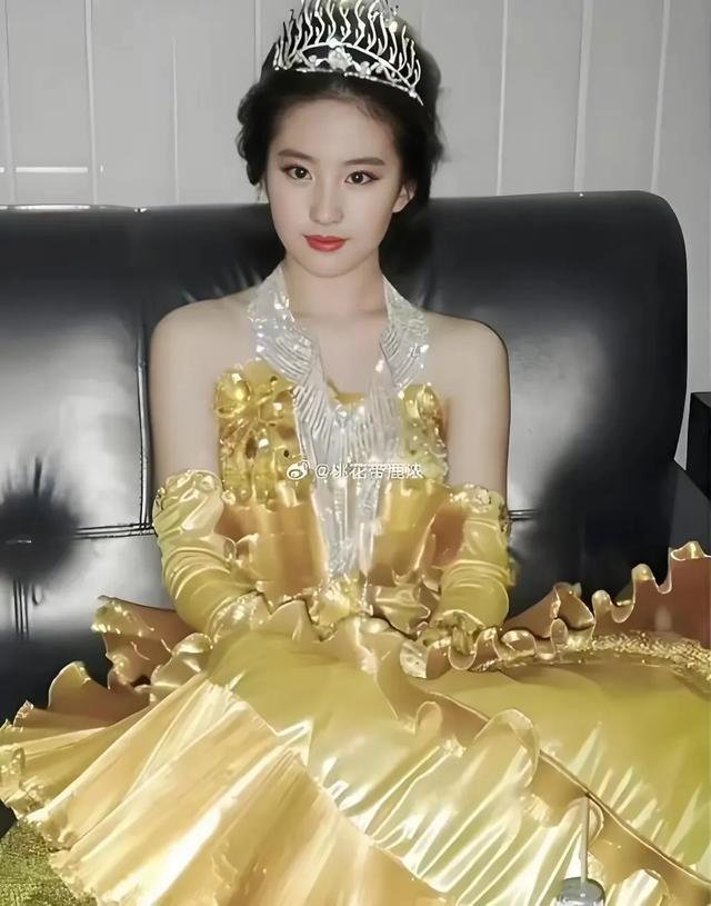 惊艳！内娱80后10位女明星，刘亦菲、赵丽颖上榜，有没有你喜欢的-15.jpg