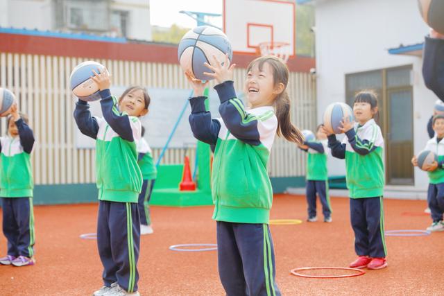 北京密云探索全学段篮球教育，篮球成校园运动新“标配”-1.jpg
