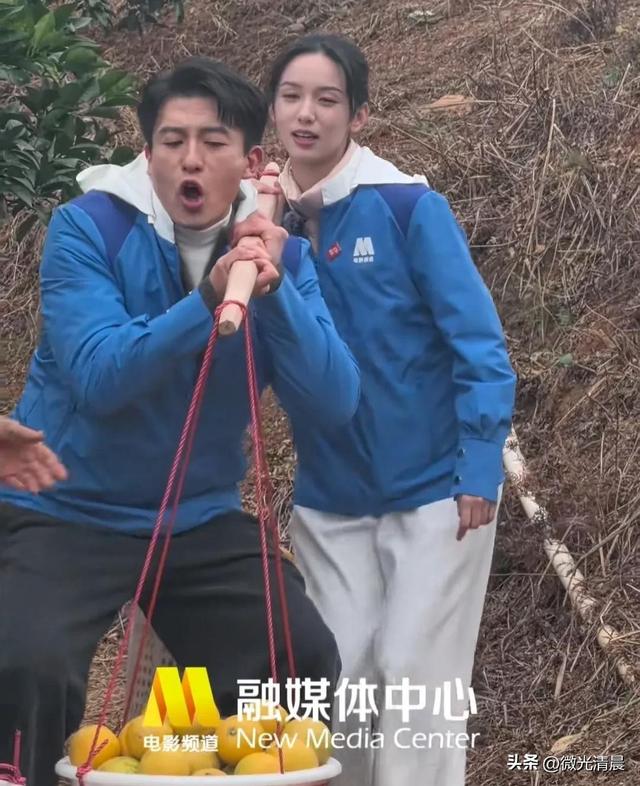 8位明星同框，聂远和刘敏涛当队长，带着成员一起体验摘橙子-10.jpg