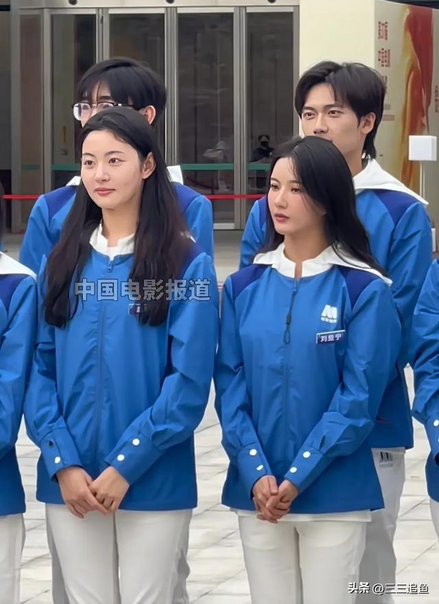 32位明星同框，娜然全场第一美，万鹏第二，张凯丽女儿太出彩了-13.jpg