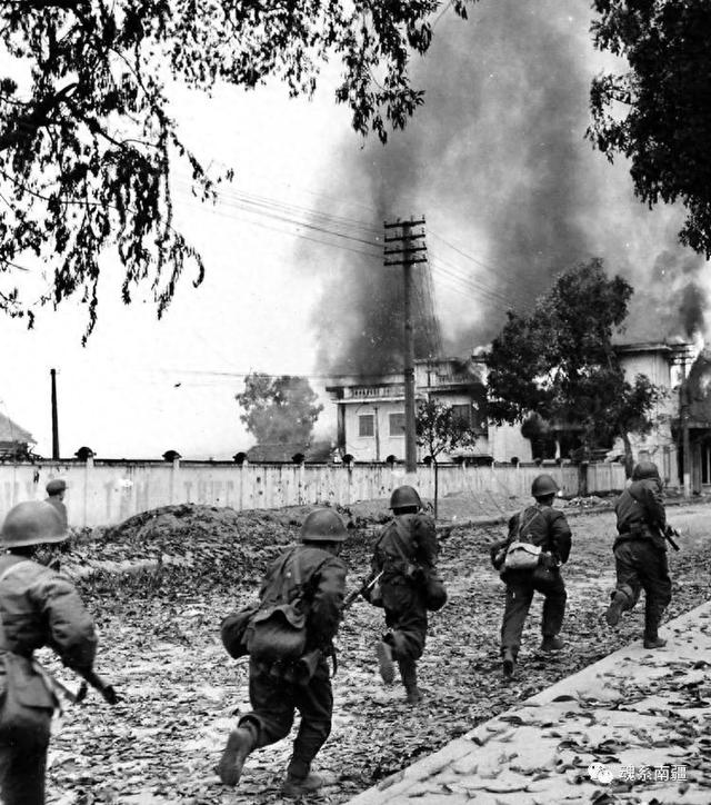 79年参战老兵回忆：我们好不容易撬开保险柜，里面空空如也-1.jpg
