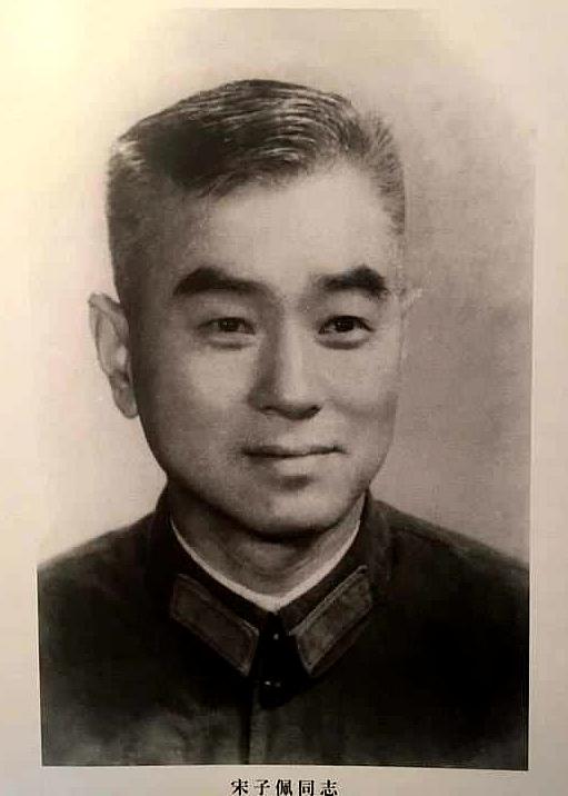 79年参战老兵回忆：我们好不容易撬开保险柜，里面空空如也-2.jpg