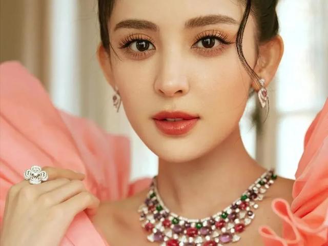 盘点当下最美的五位女明星-5.jpg