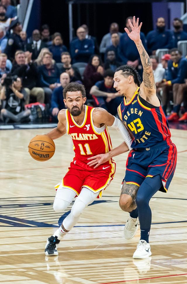 （体育）篮球——NBA常规赛：勇士胜老鹰-1.jpg